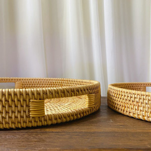 Multifunction Hand Woven Rattan Round Serving Tray Serving Basket With Cut