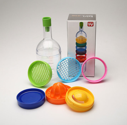 Multifunctional 8 In 1 Kitchen Tool Set Juice Bottle Grater Fruit And Vegetable Cups