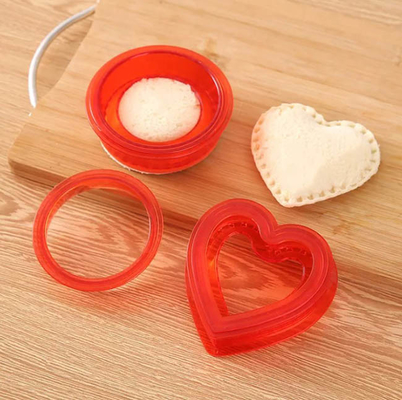 Kitchen Tools Cake Maker DIY Cookie Lunch Sandwich Cutter And Sealer
